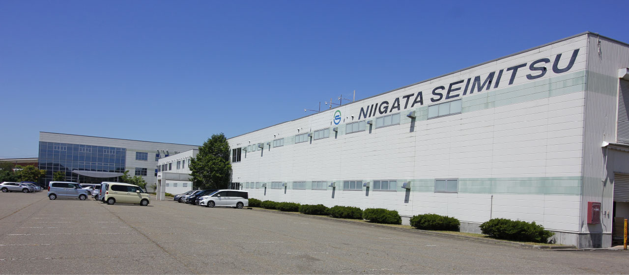 新潟精密株式会社・社屋外観